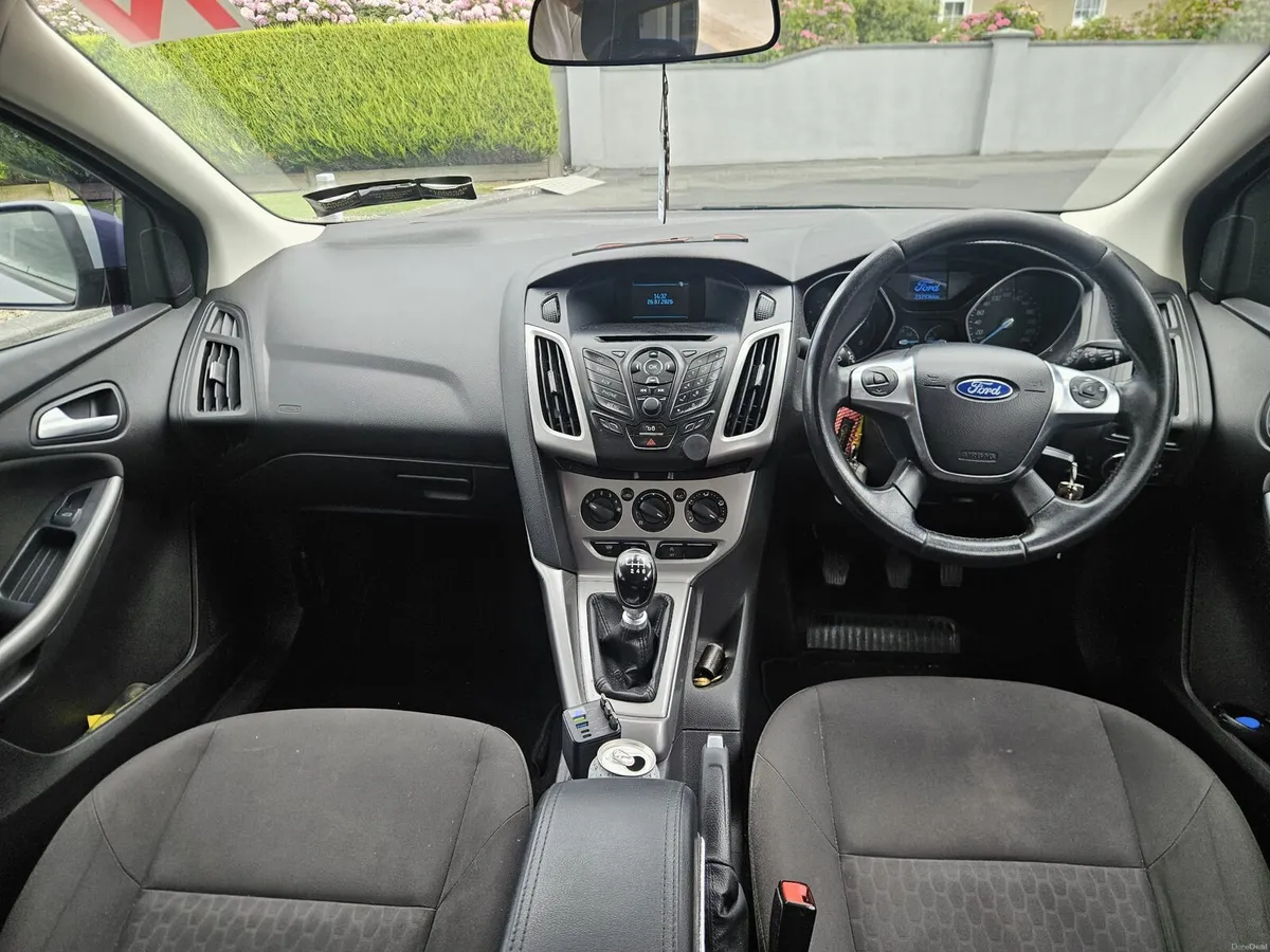 2014 Ford Focus  May swap for small van - Image 6