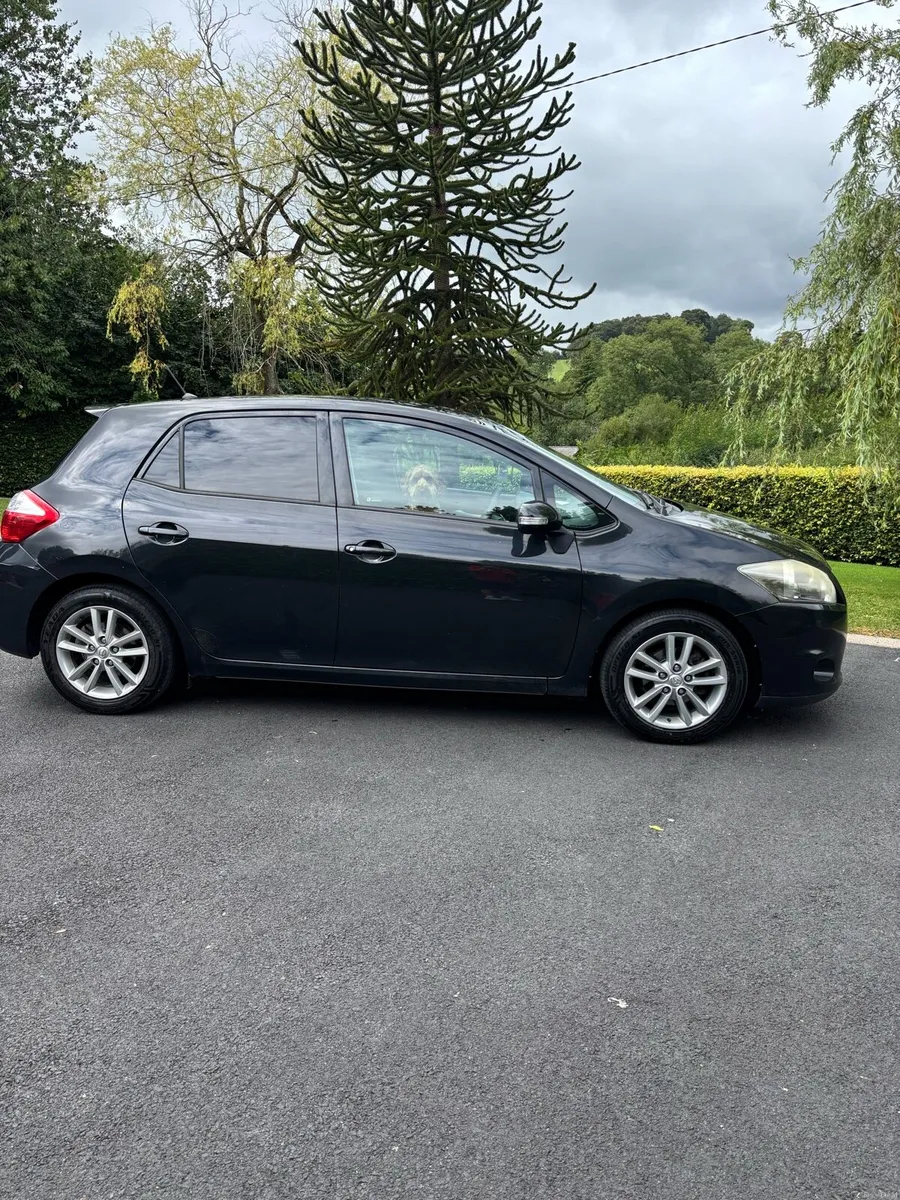 Toyota Auris - Image 2