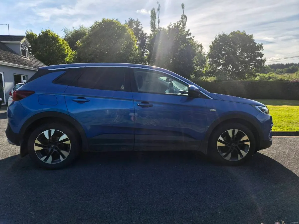 2018 (181) Opel Grandland x - Image 2