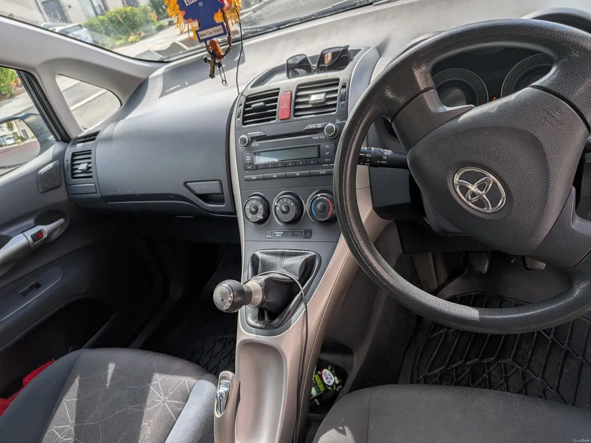 Toyota Auris 2007 - Image 5