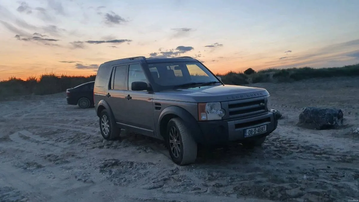 Land Rover Discovery 3 - Image 2