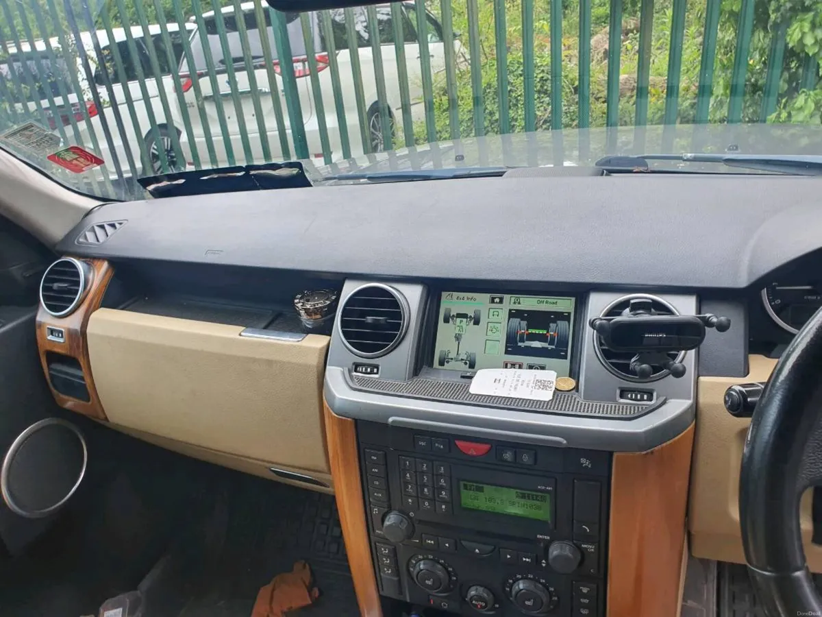 Land Rover Discovery 3 - Image 5
