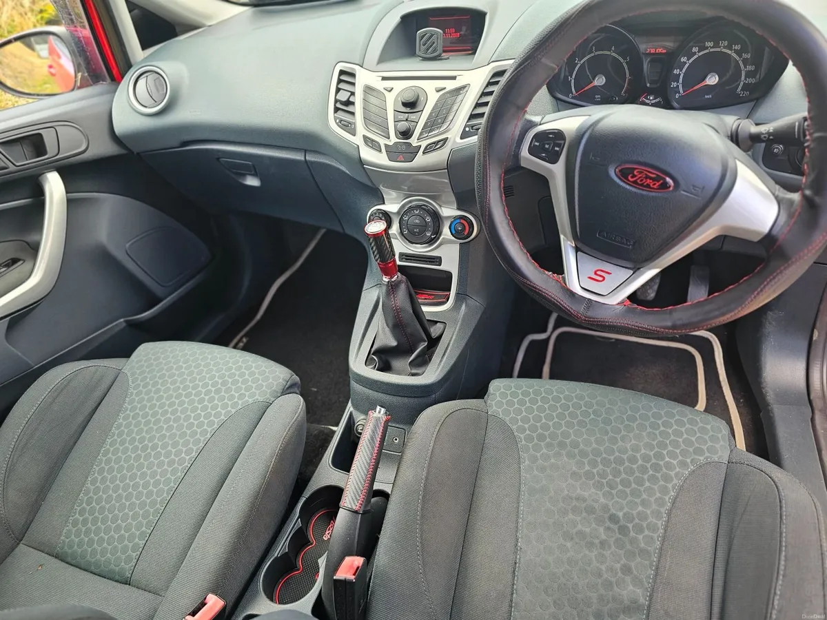 2009 Ford Fiesta Zetec-S 1.6 Ti-VCT (120PS) – Red - Image 6