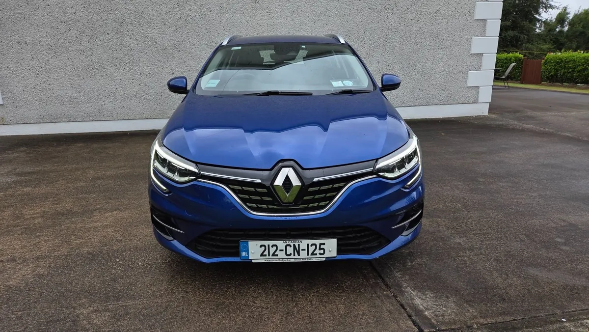 212 Renault Megane Iconic Phev Plug in Hybrid - Image 5
