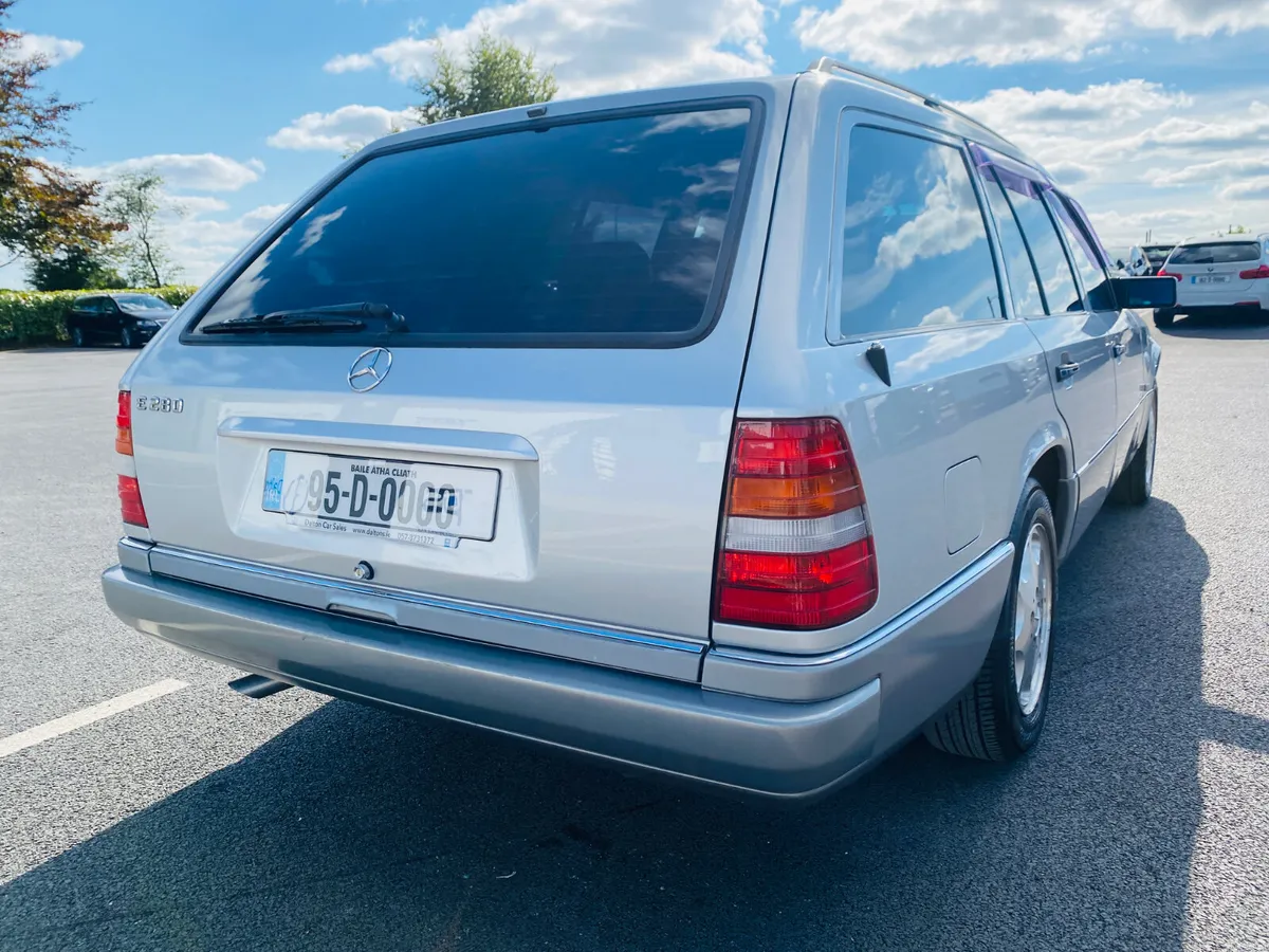 MERCEDES E280 ESTATE 7 SEATER AUTOMATIC 1995 - Image 6
