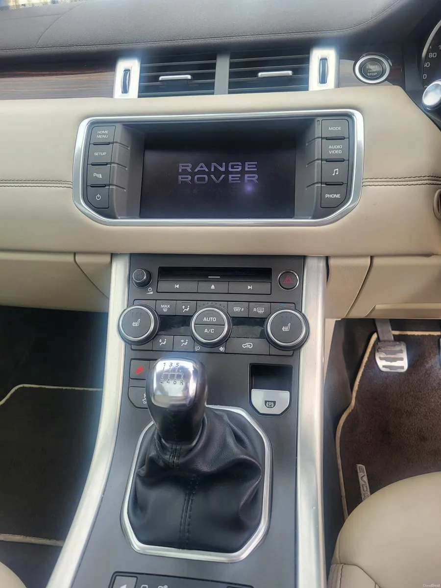 Land Rover Range Rover Evoque 2012 4WD PRESTIGE - Image 4