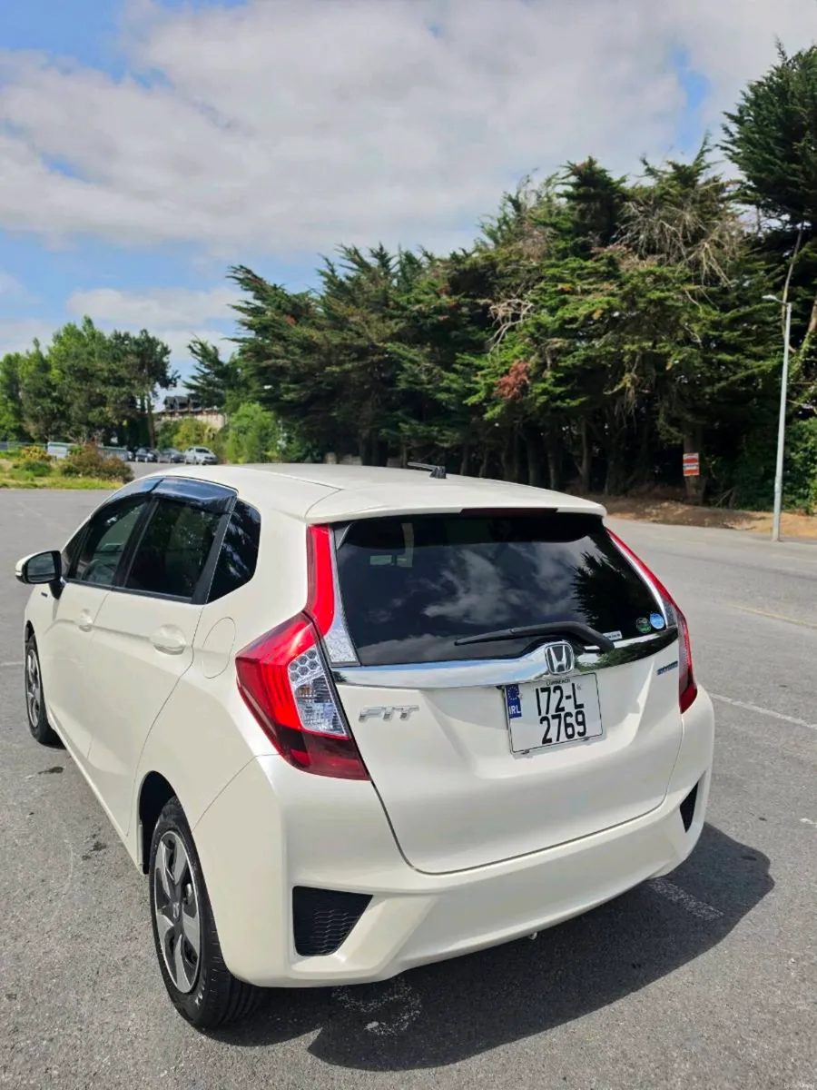 Honda Fit 1.5Hybrid petrol Auto - Image 2