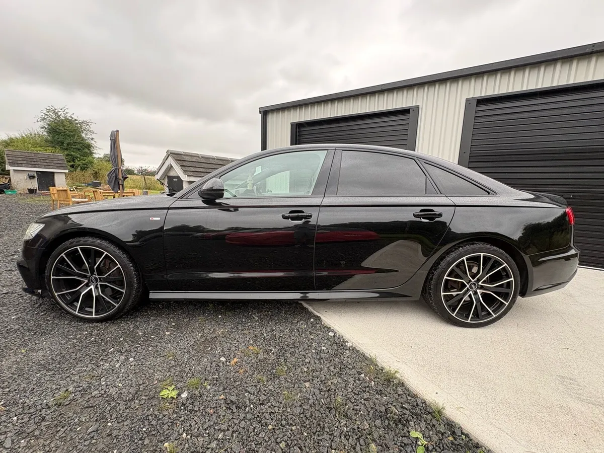 Audi A6 S-Line Black Edition Quattro - Image 5