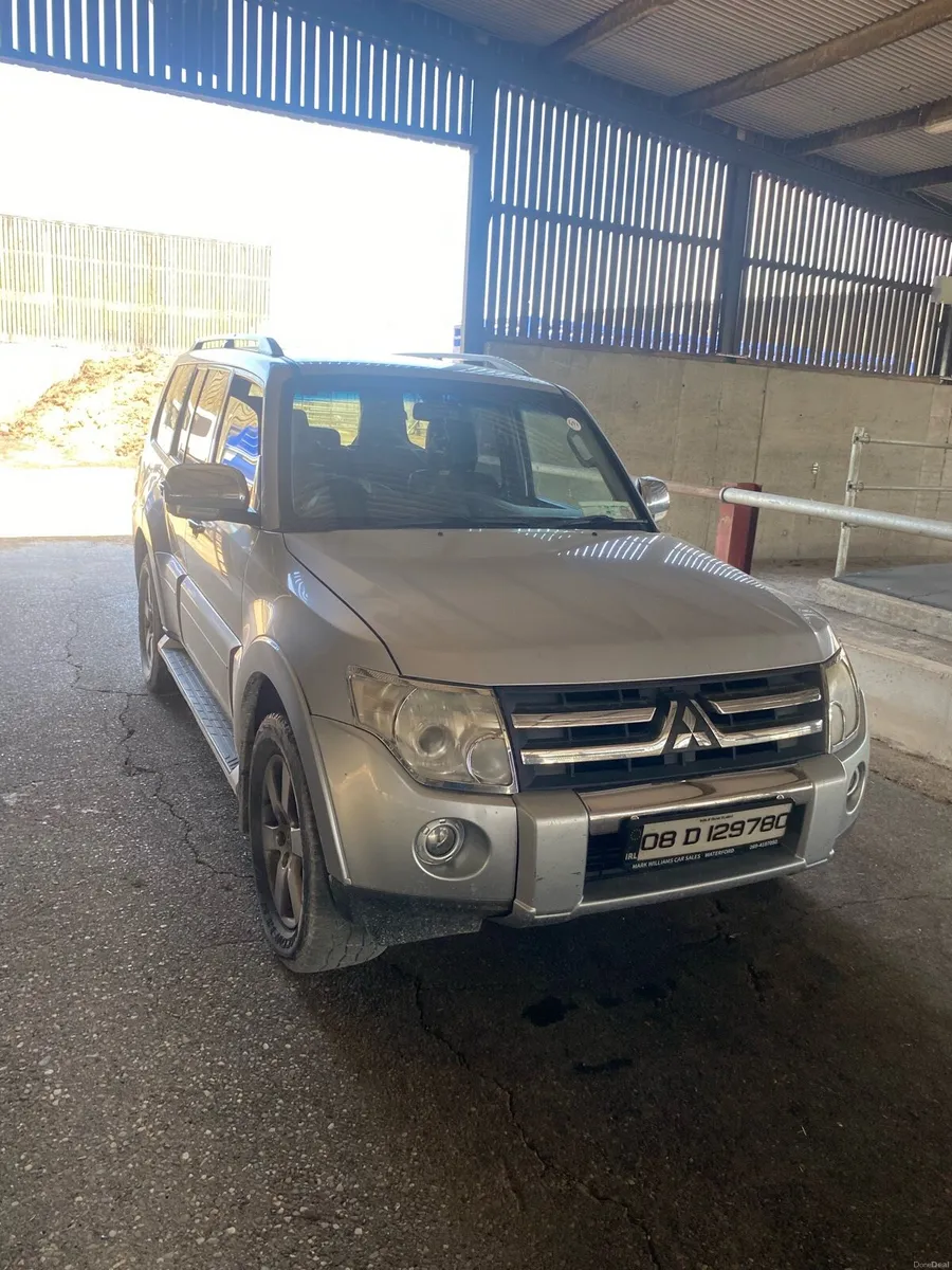 Mitsubishi Shogun Pajero 5 seater - Image 1