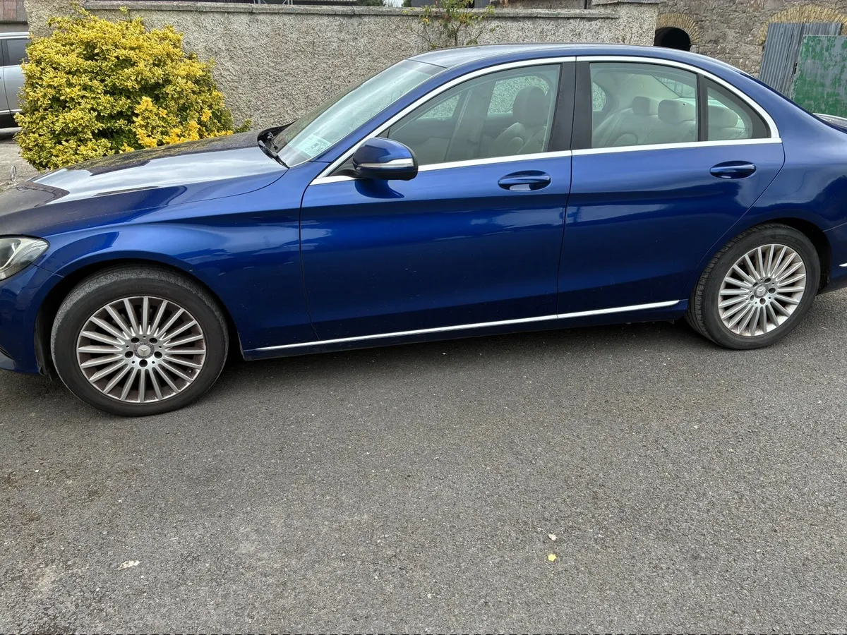 Mercedes-Benz C-Class 2015 - Image 4