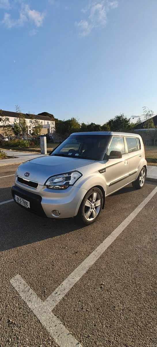 Car - Image 1