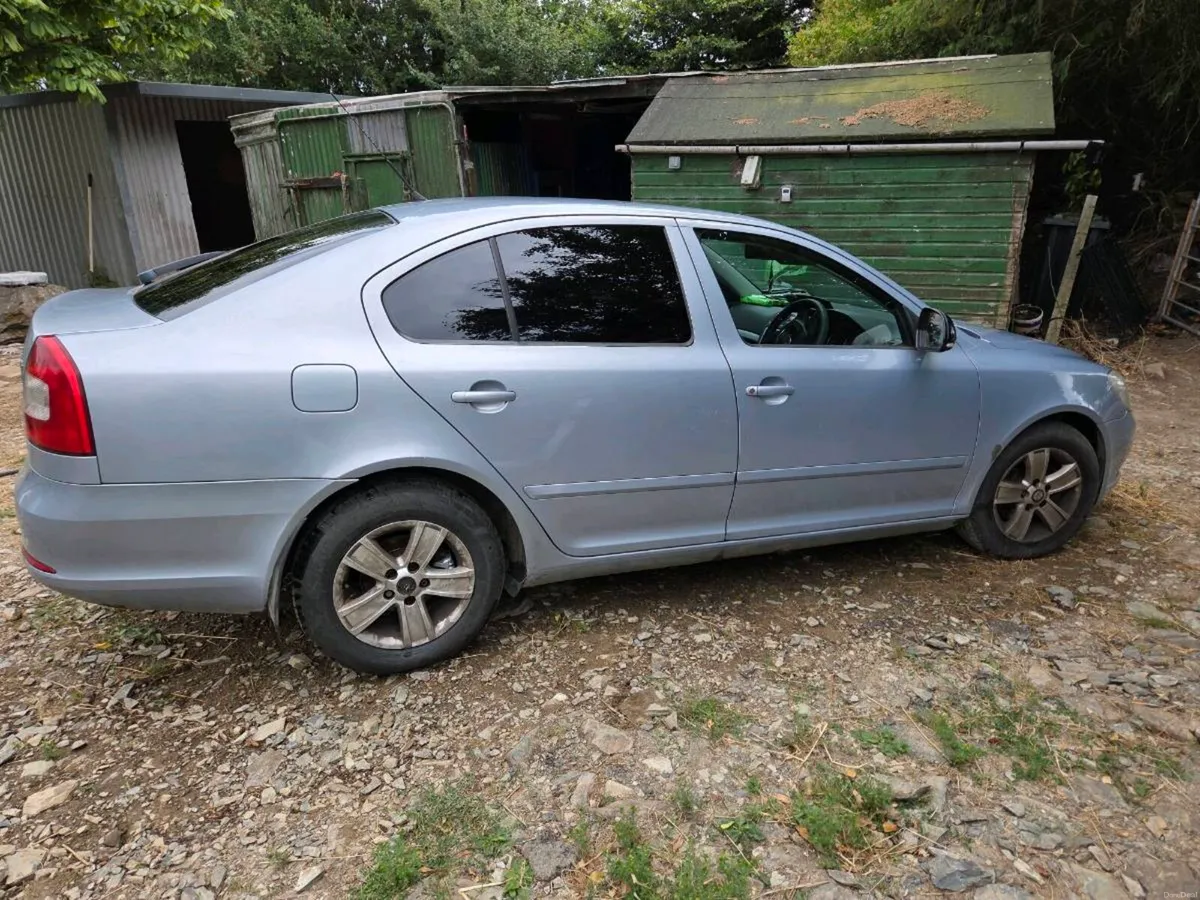 1.6 skoda octavia 8 months nct - Image 2