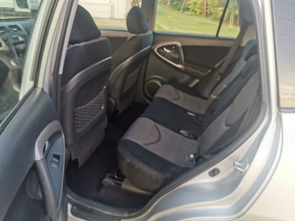 Toyota RAV4 2008 - Image 5