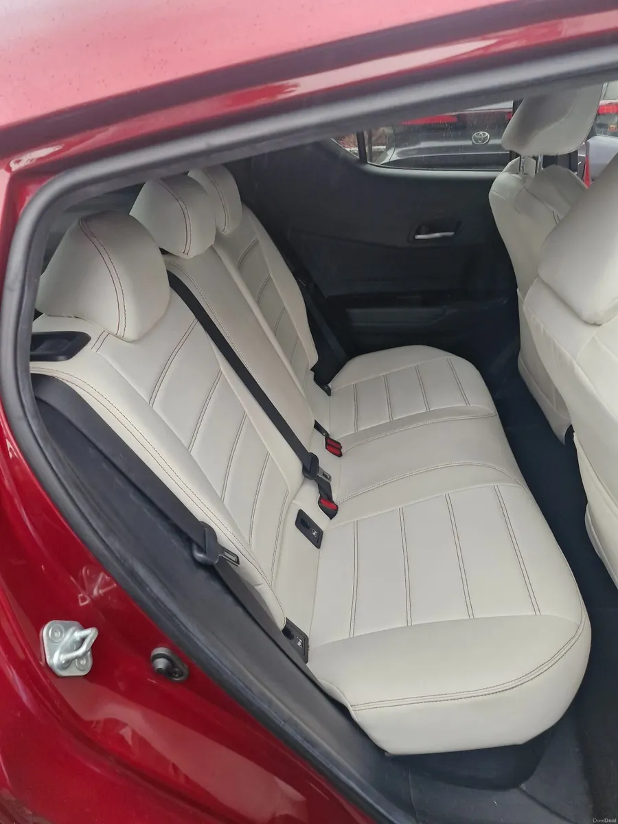 Toyota C-HR 2019 - Image 1