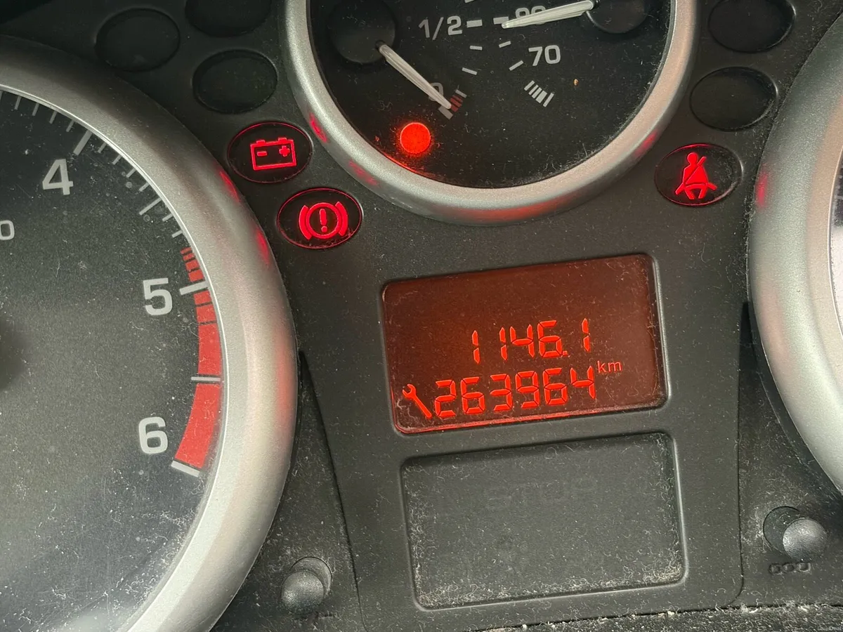 Peugeot 207 - Image 5