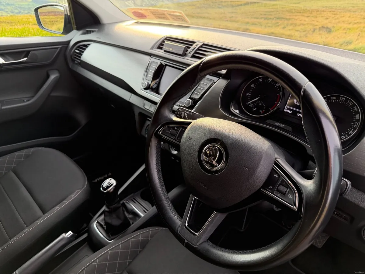 Skoda Fabia 1.0L TSI - 2017 - Image 6