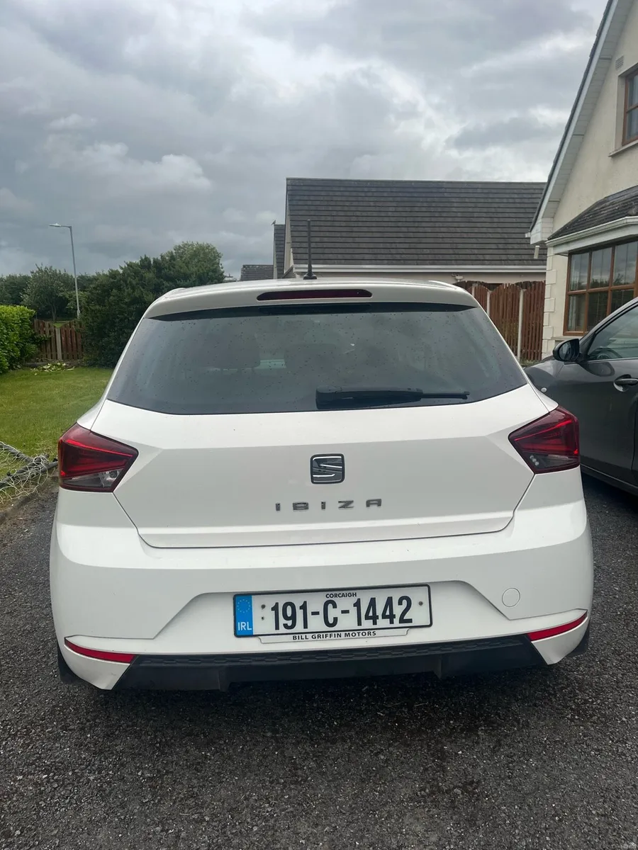 White Seat Ibiza - Image 3