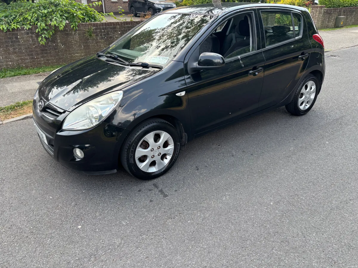 HYUNDAI i20 1.2 DELUX  NCT AUG 27 1OWN SER HISTORY - Image 2