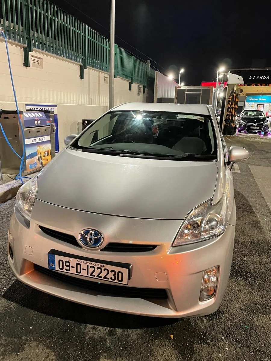 Toyota Prius - Image 1