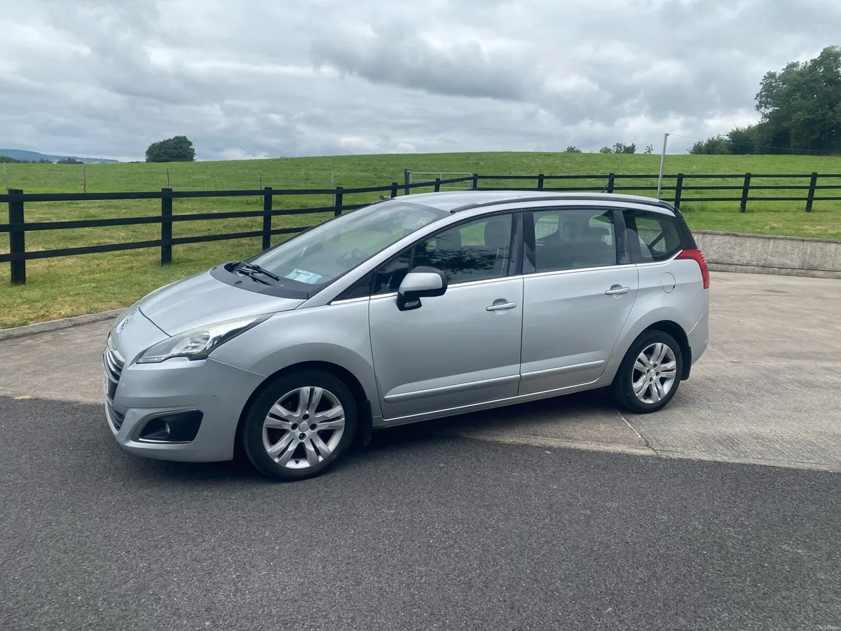 Peugeot 5008 7 Seater - Image 1