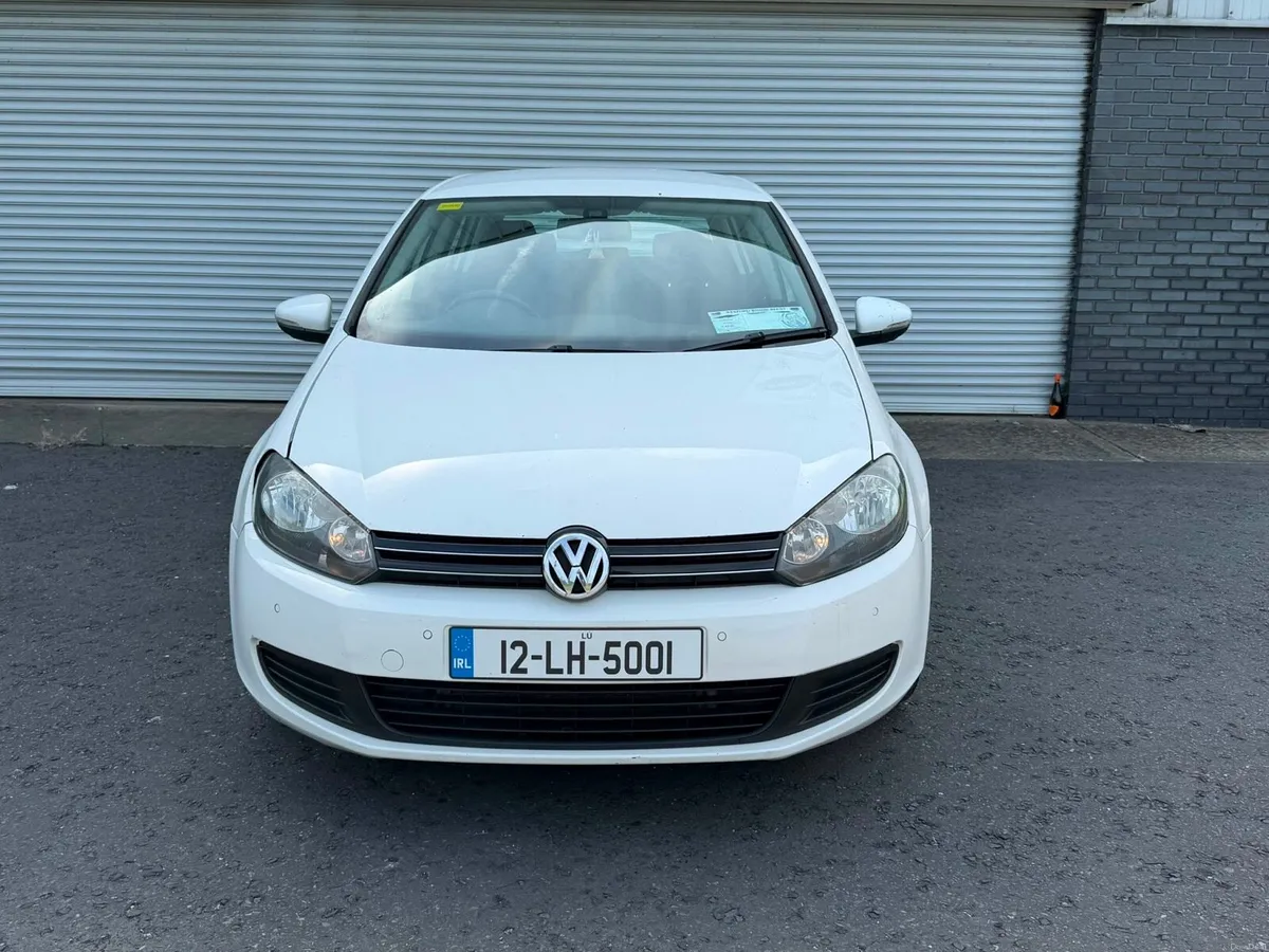 2012 Volkswagen Golf 1.6TDI Automatic - Image 2