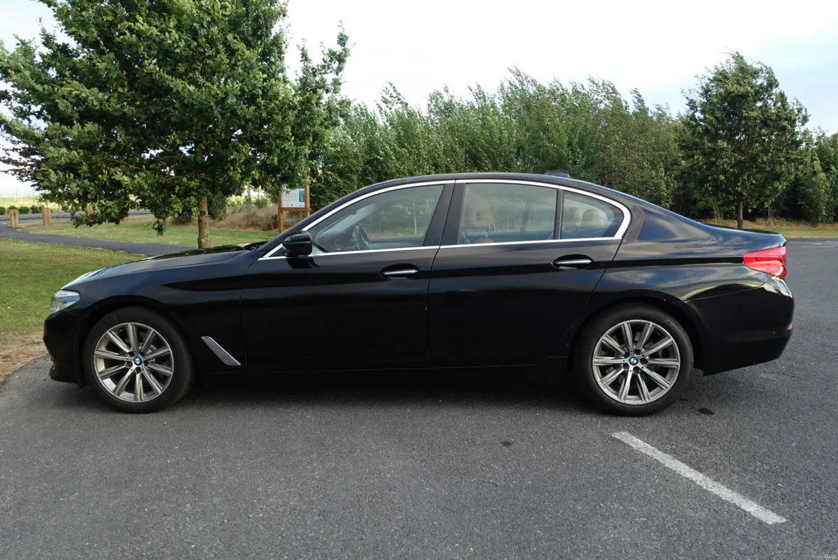 BMW 5-Series 2017 Automatic - Image 4