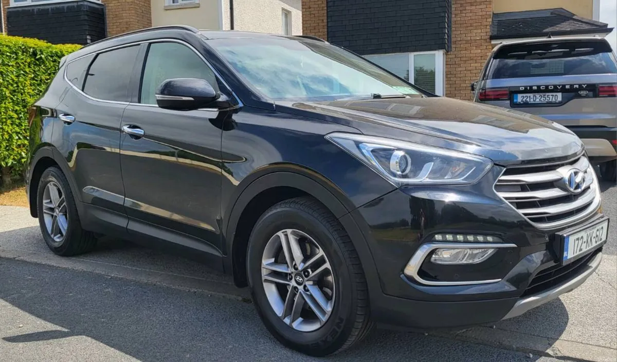 Hyundai Santa fe 4WD Executive 7 Seat - Image 2