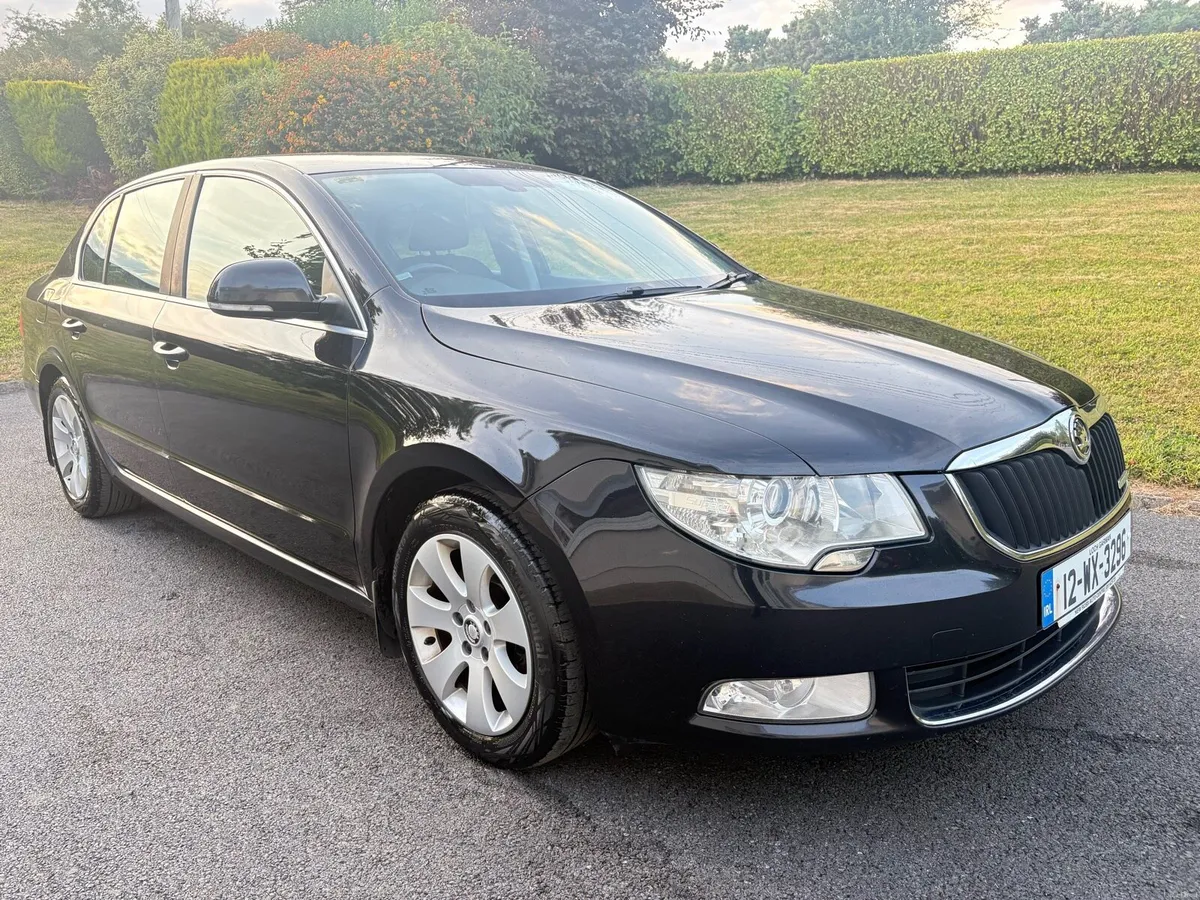 Skoda superb 1.6 Tdi green line 2012 NCT & TAXED - Image 1