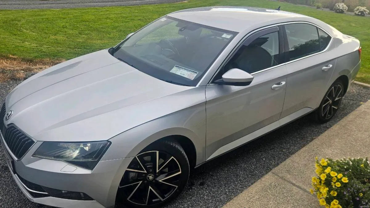 2016 Skoda Superb - Image 4
