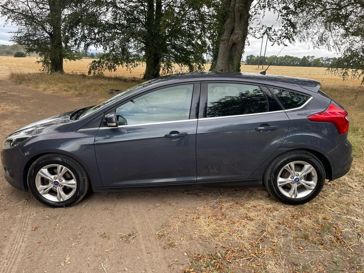 2012 Ford Focus 1.6 Zetec - Image 2