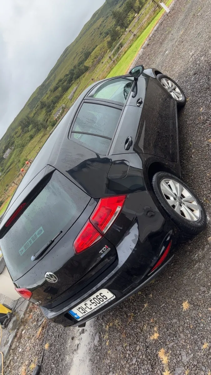 Volkswagen Golf 2013 - Image 1