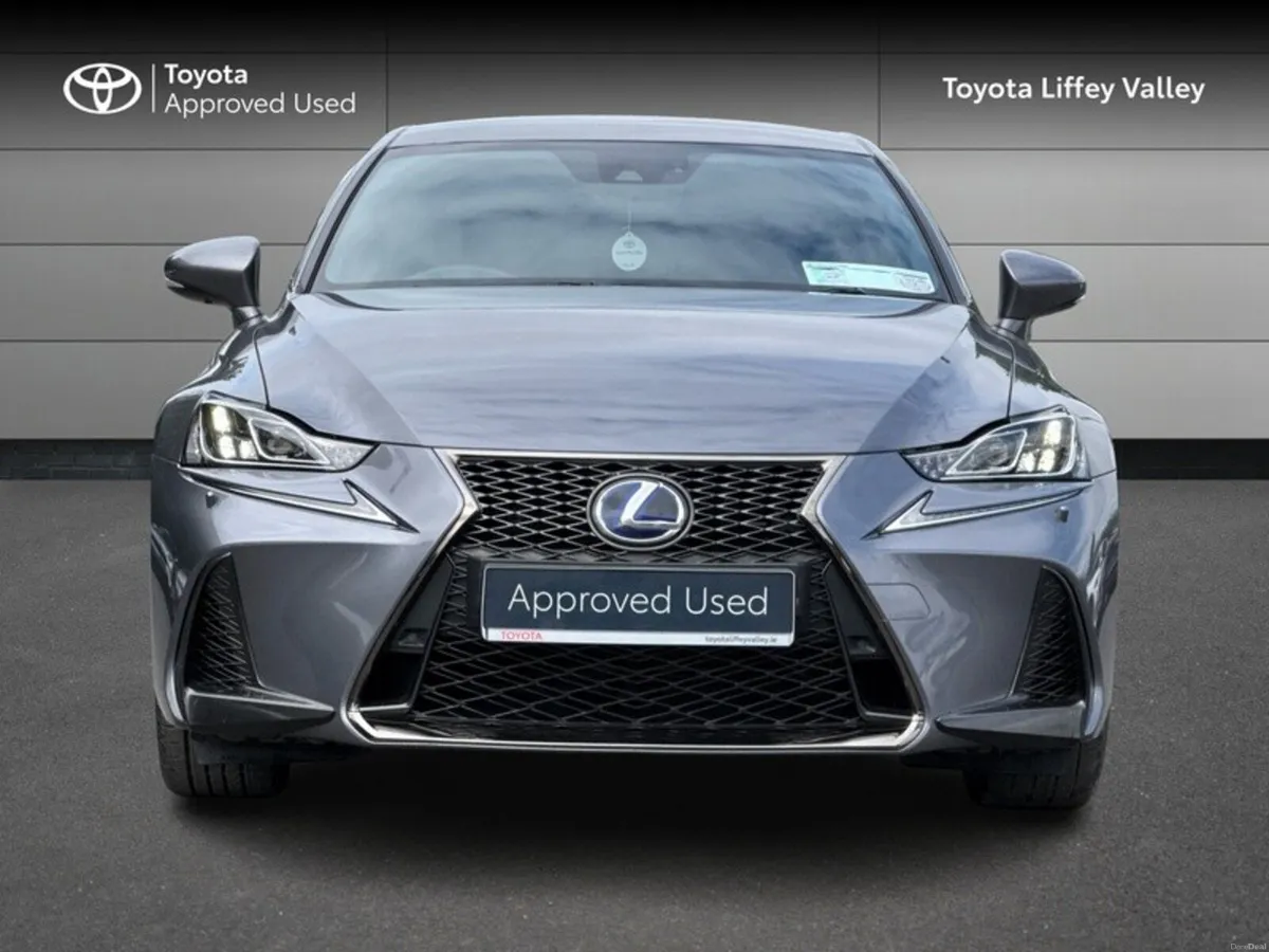 Lexus IS 300H F SPORT E6 4 DOHC - Image 5