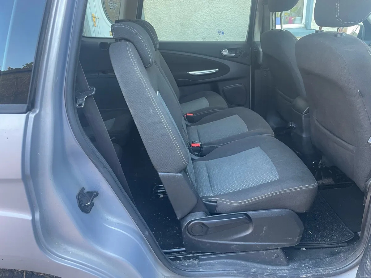 Car for sale - Image 2