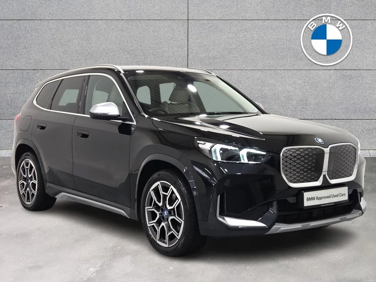 BMW iX1 eDrive20 xLine - Image 1
