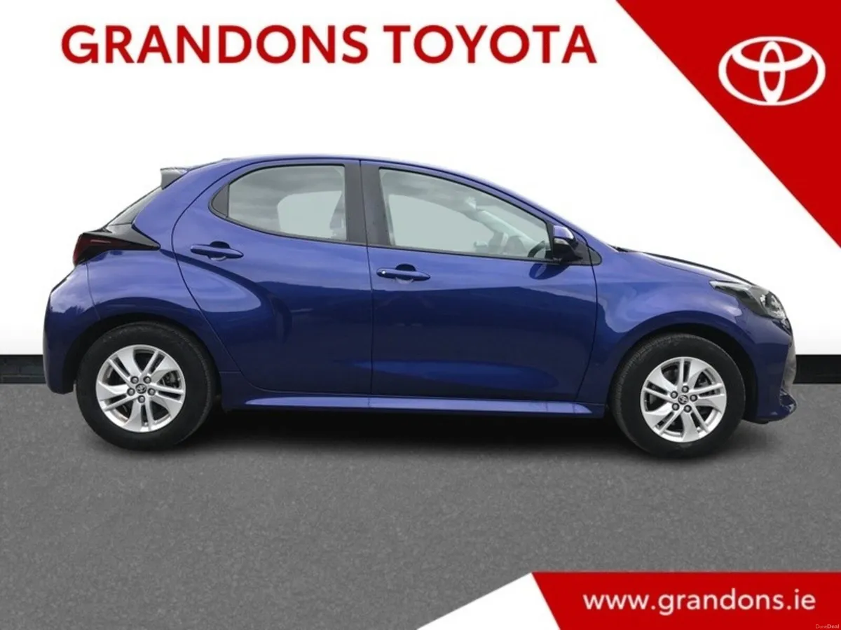 Toyota Yaris HYBRID LUNA - GRANDONS - Image 3