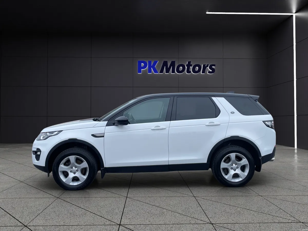 Land Rover Discovery Sport 2018 - Image 3