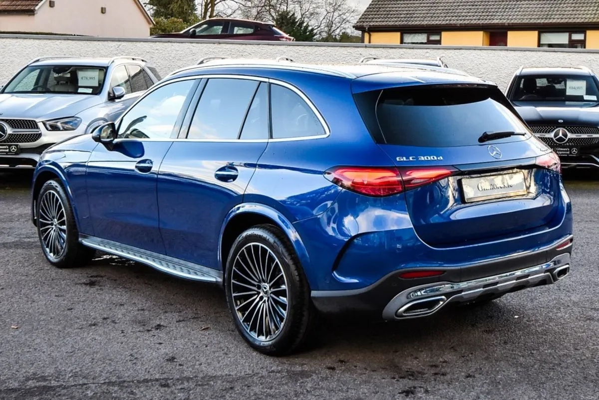 Mercedes-Benz GLC 300d AMG Premium Plus 4Matic 265 - Image 4