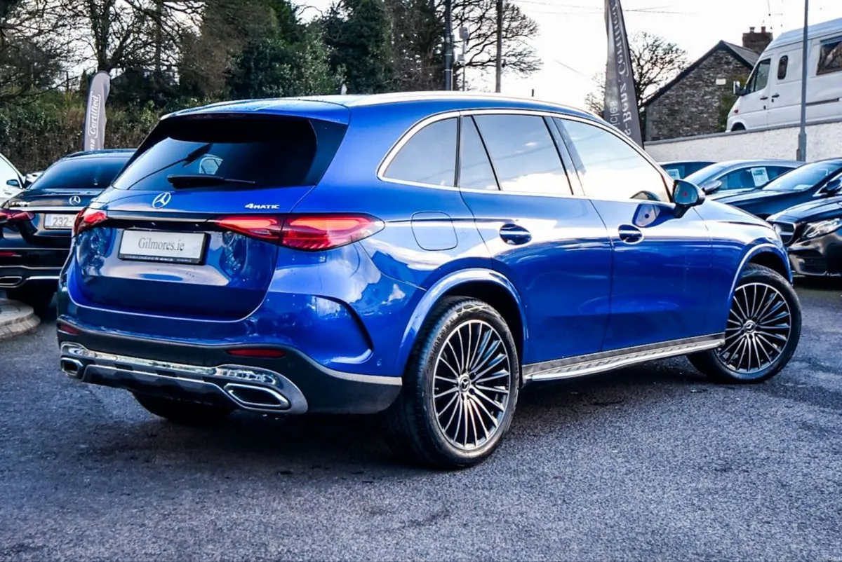 Mercedes-Benz GLC 300d AMG Premium Plus 4Matic 265 - Image 2