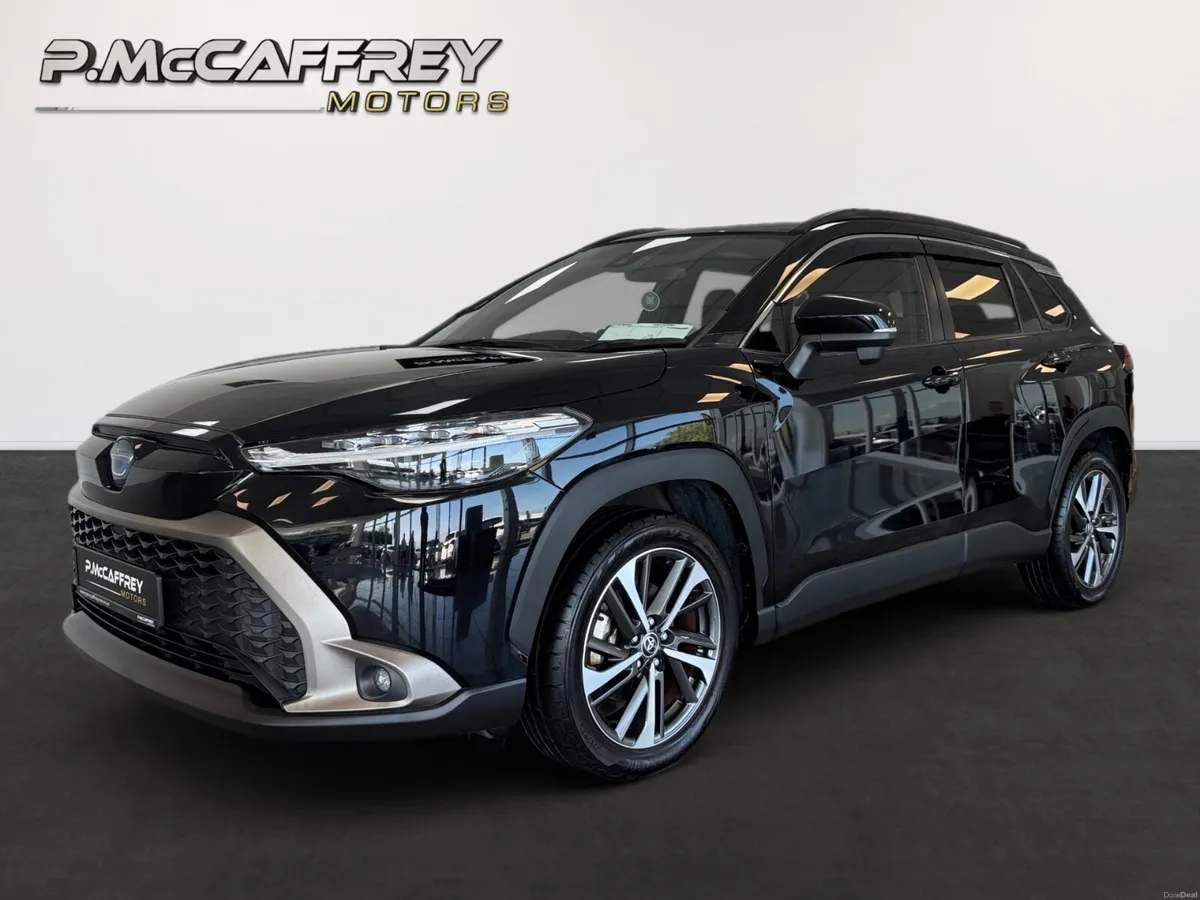 2022 Toyota Corolla Cross Z 1.8 Hybrid, Sunroof - Image 1