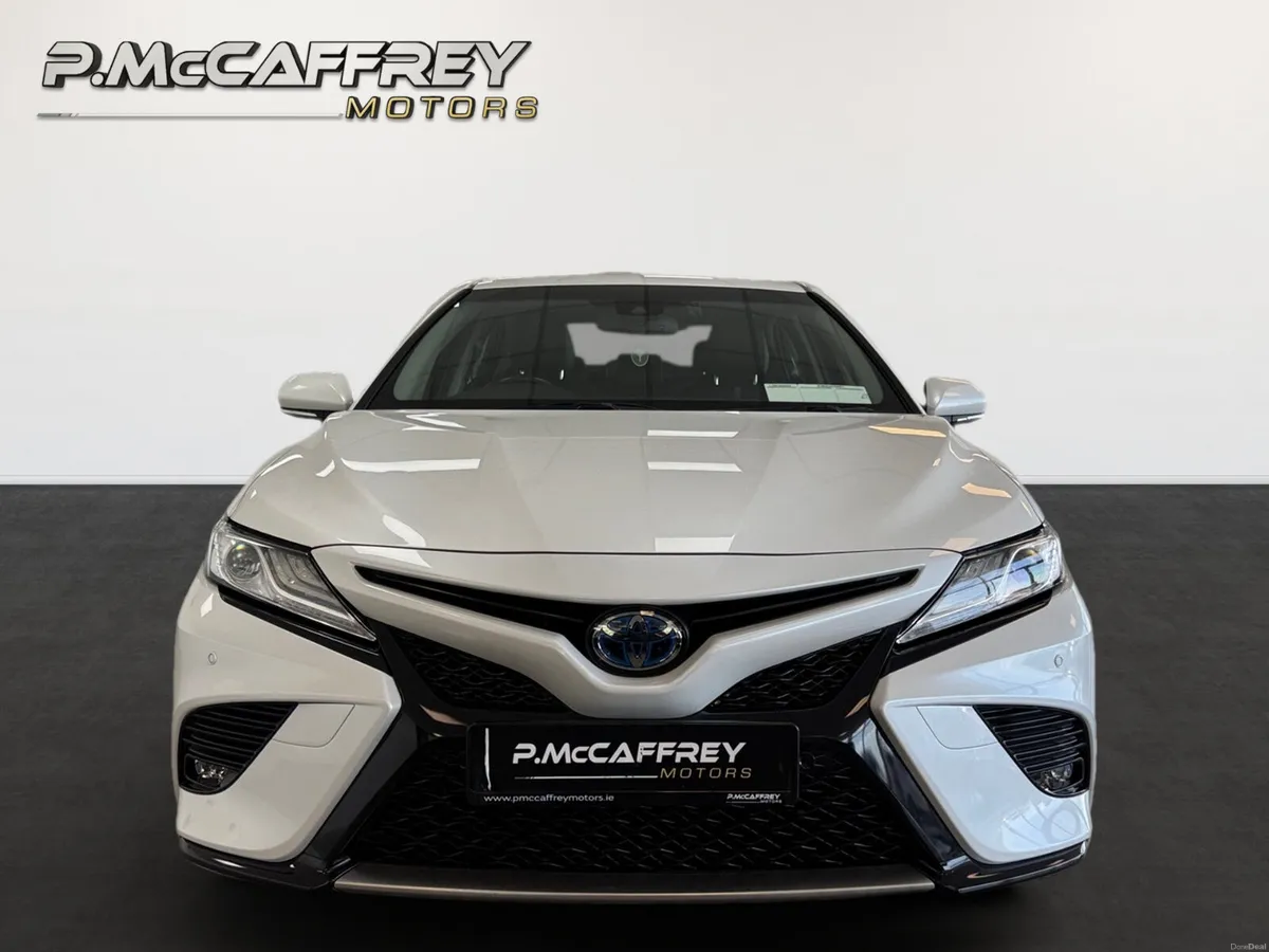 2019 Toyota Camry WS 2.5 Self Charging Hybrid Leat - Image 2