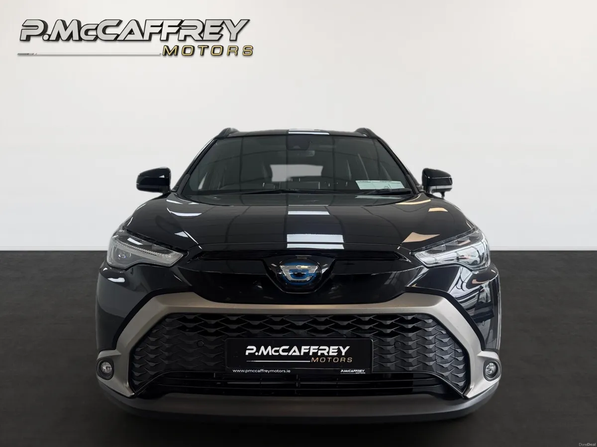 2023 Toyota Corolla Cross Z 1.8 Hybrid, High Spec - Image 5