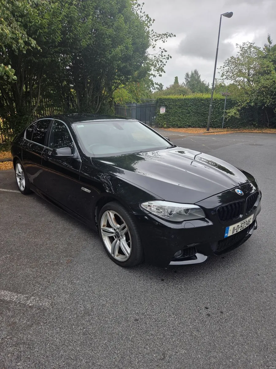 BMW 5-Series 2011 - Image 1