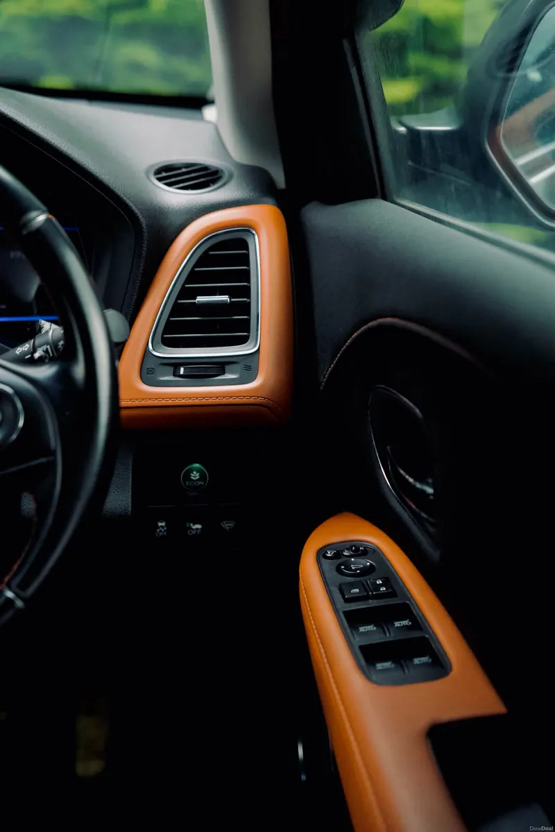 Honda Vezel 2016 with Android screen - Image 2
