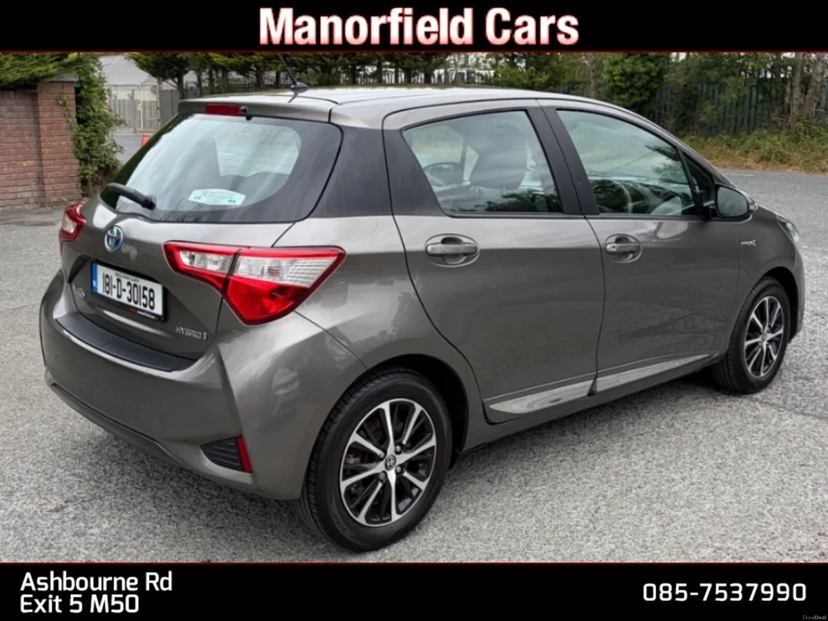 2018 181 Toyota Yaris Sol 1.5 Petrol Hybrid Auto - Image 4