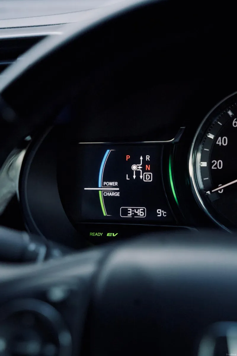 Honda Grace 1.5 2018 with Alloys & Carplay screen - Image 4