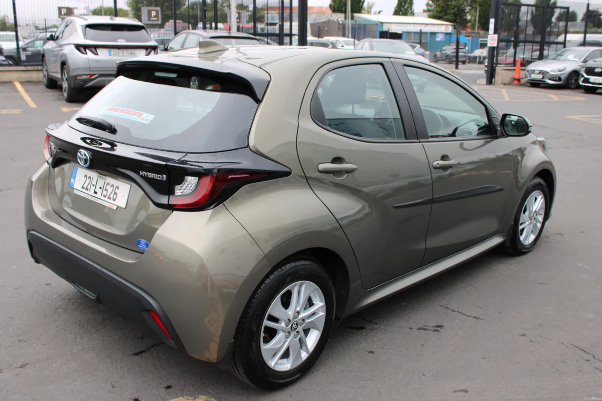 Toyota Yaris 2022 - Image 5