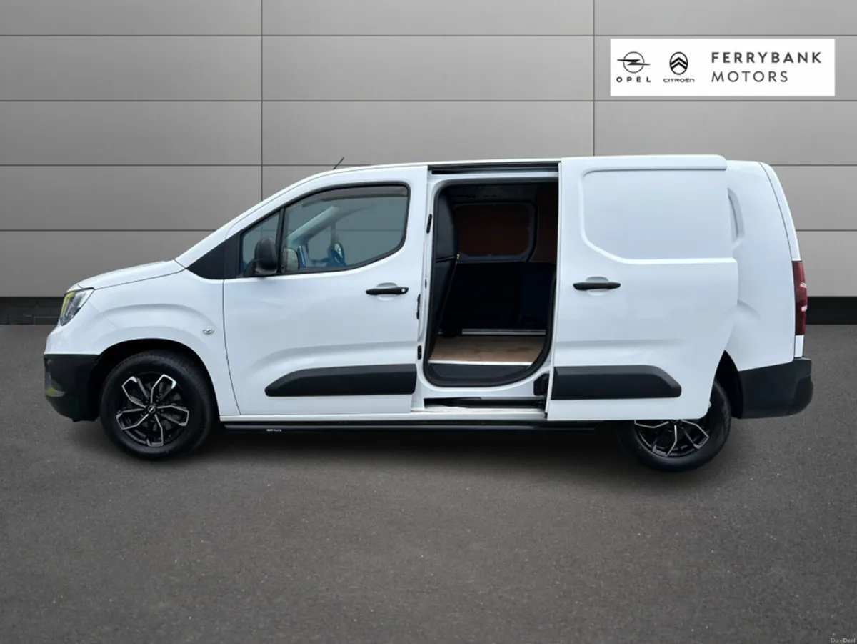 Opel Combo KOMFORT L2H1 100PS D-6SP - Image 6