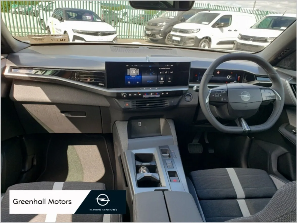 Opel Grandland ELEGANCE PURETECH 13 - Image 2