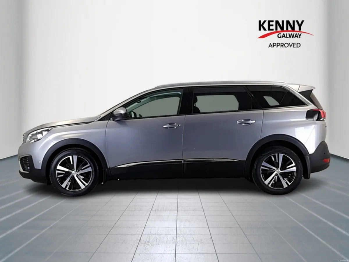 Peugeot 5008 *Deposit taken* ALLURE 1.6 BLUE HDI 1 - Image 4