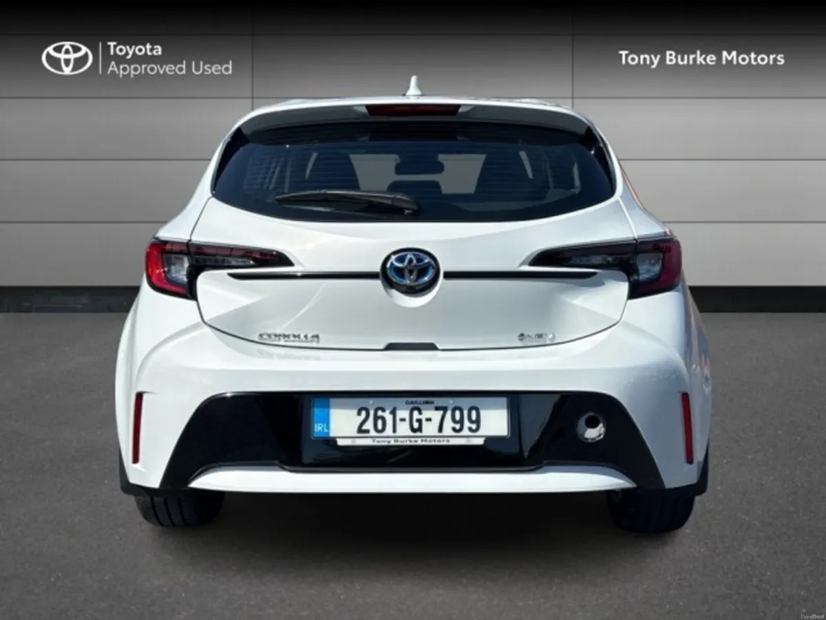 Toyota Corolla 5dr Hatchback - LUNA - 1.8 Hybrid & - Image 6
